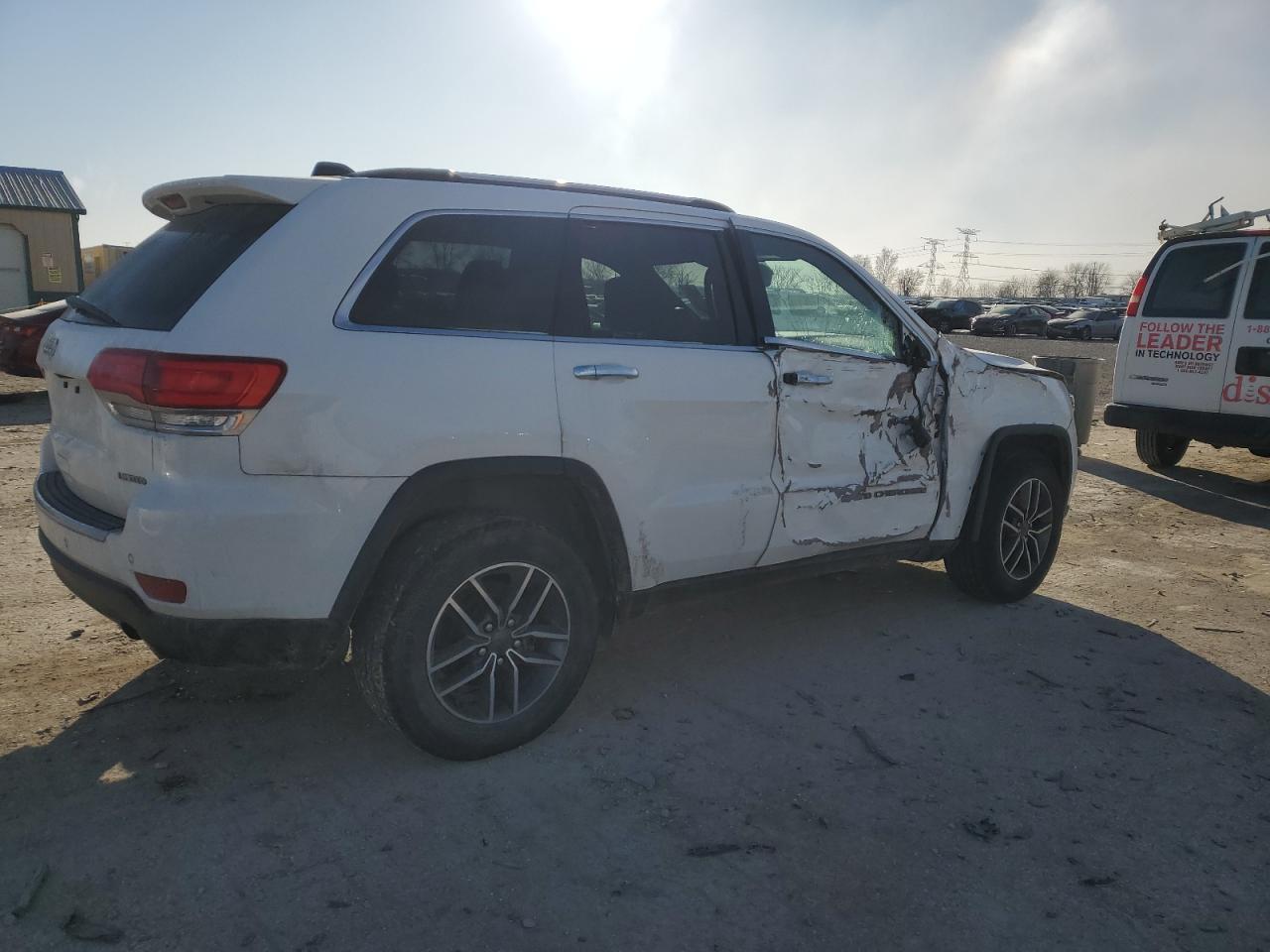 2019 Jeep Grand Cherokee - Image 3