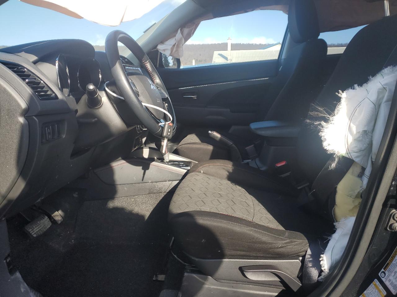 2021 Mitsubishi Outlander - Image 7