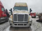 2015 Freightliner Cascadia 125  на продаже в Elgin, IL - Side