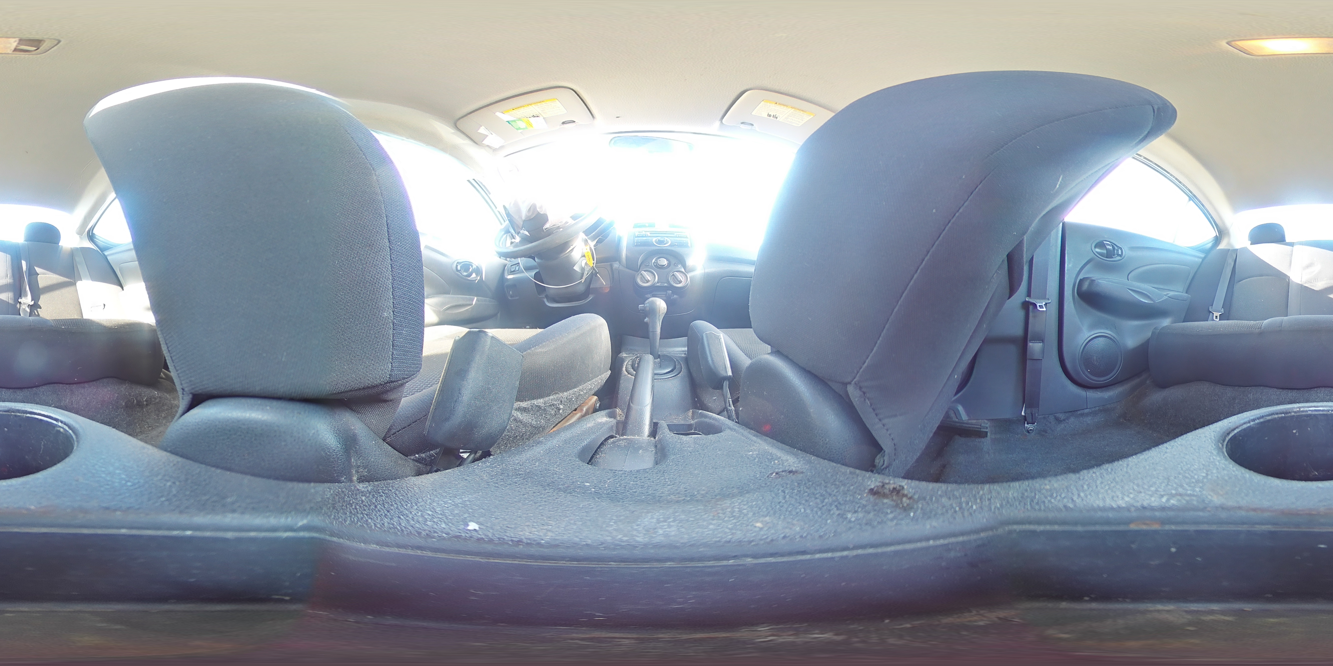 2012 Nissan Versa - Image 15