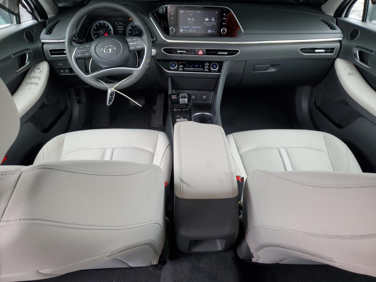 2022 Hyundai Sonata - Image 8