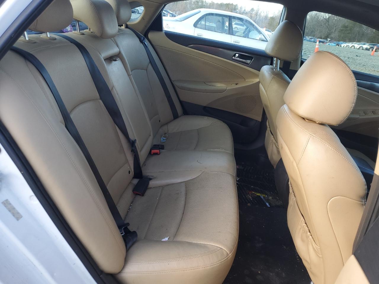 2015 Hyundai Sonata - Image 10