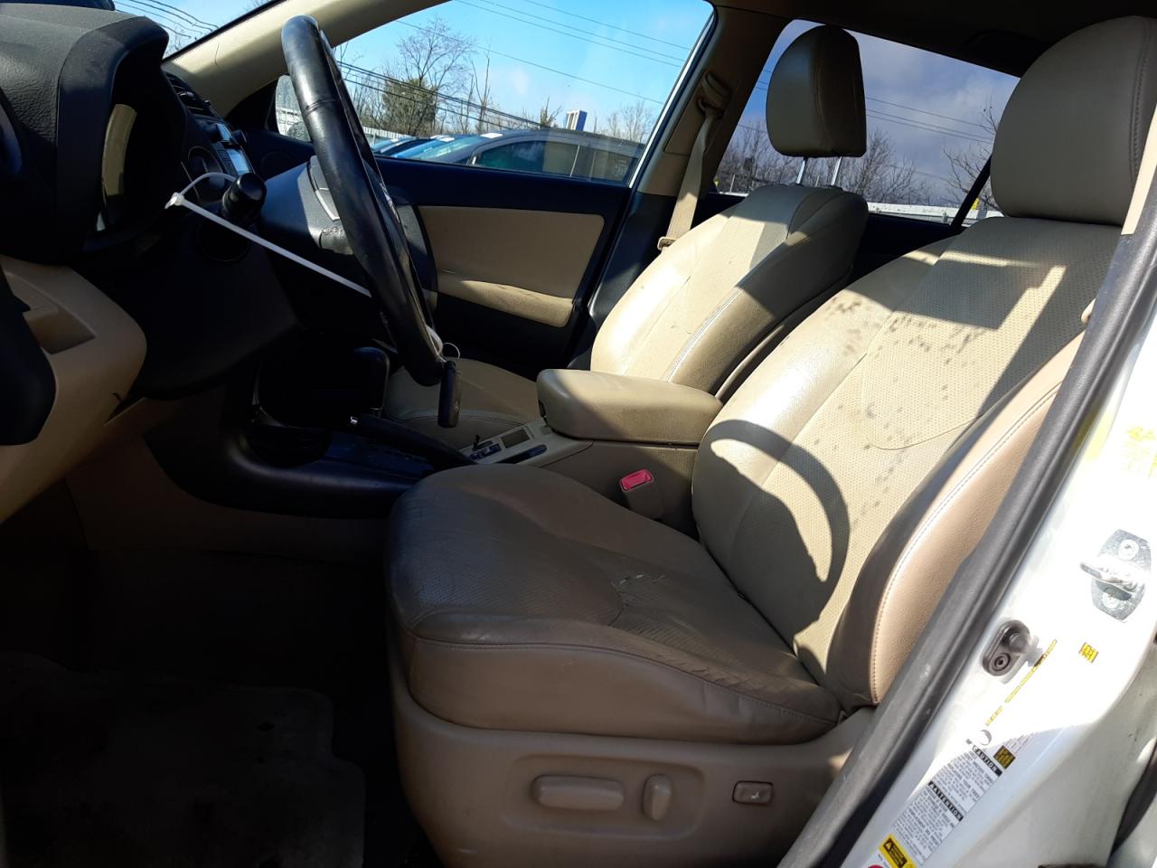 2010 Toyota RAV 4 - Image 7