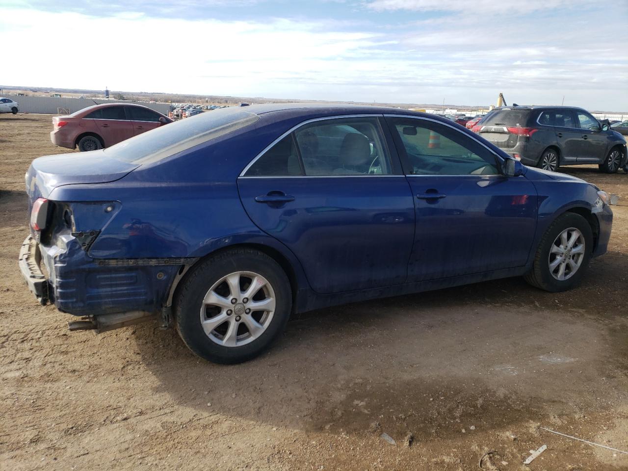 2011 Toyota Camry - Image 3