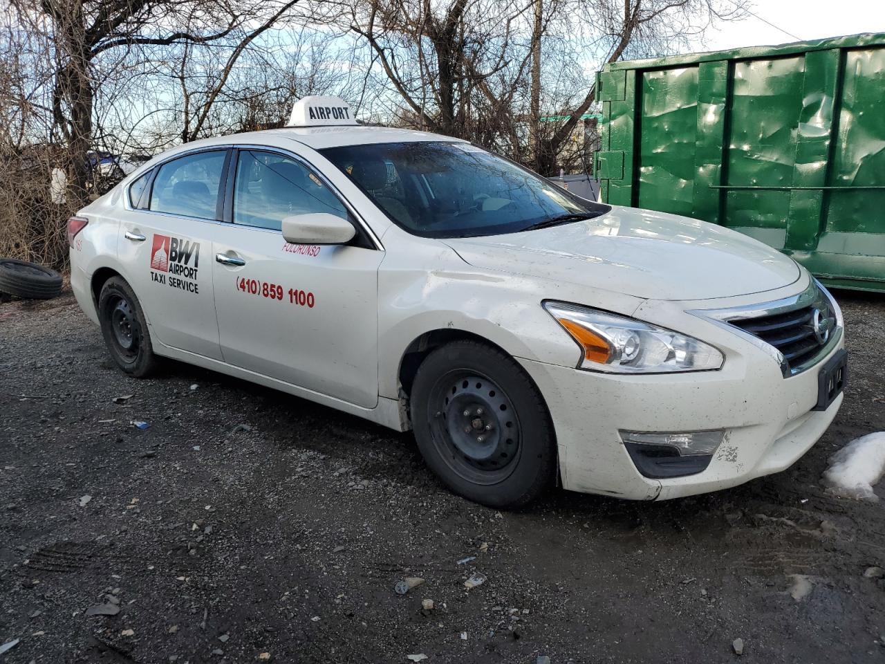 2015 Nissan Altima - Image 4
