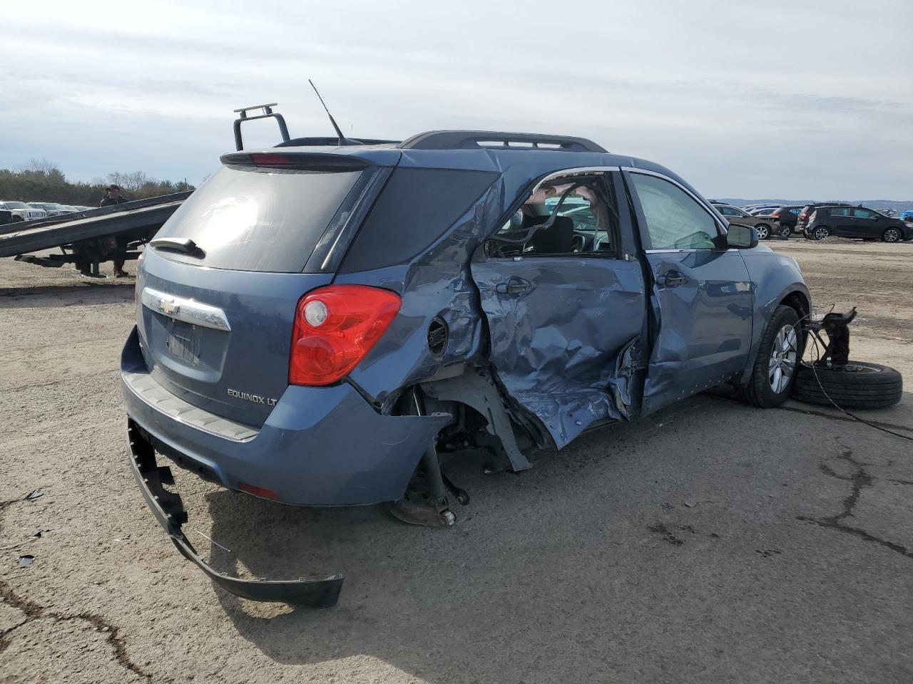 2011 Chevrolet Equinox - Image 3