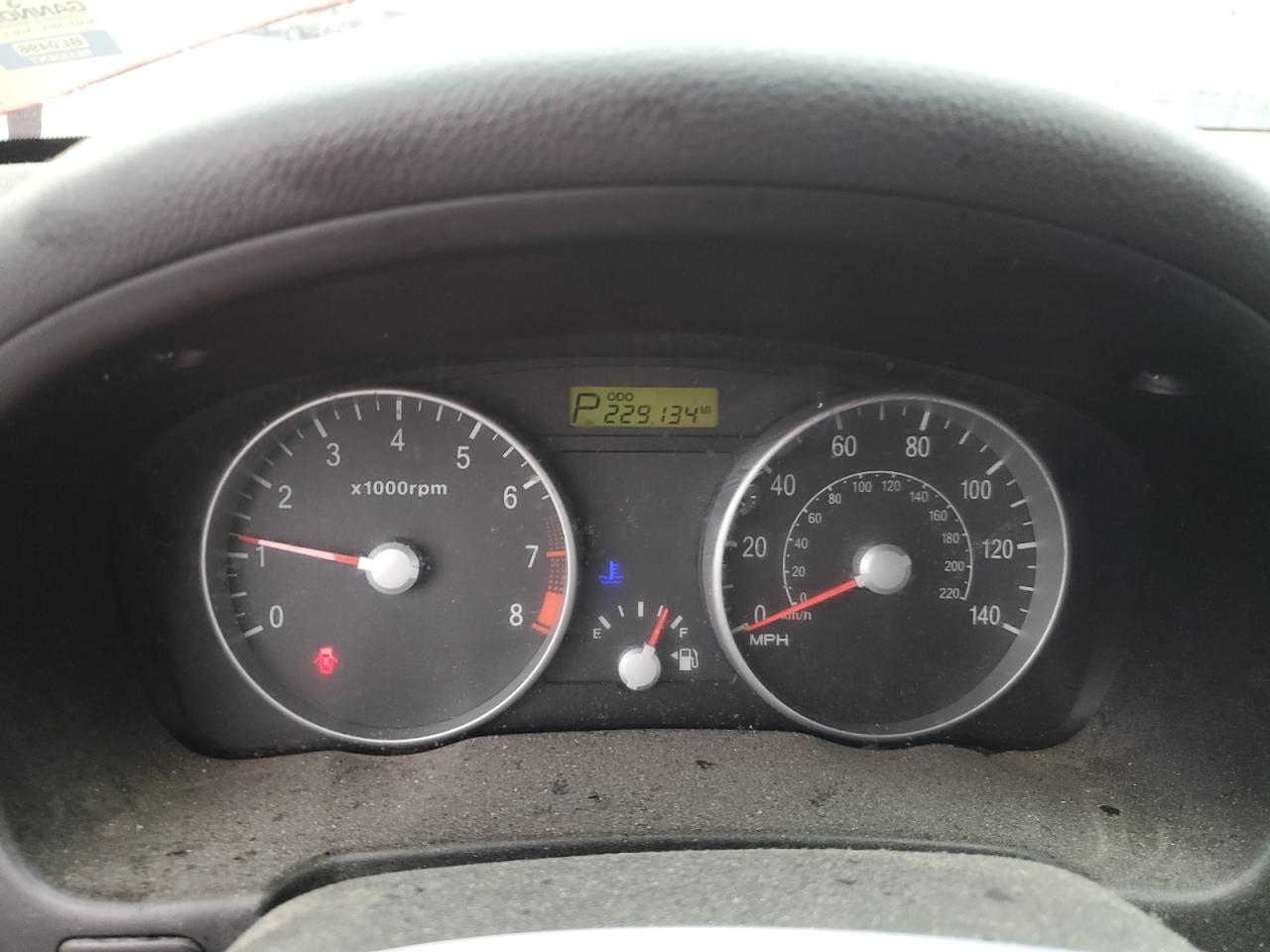 2008 Hyundai Accent - Image 9
