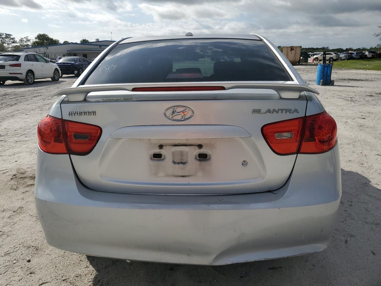 2008 Hyundai Elantra - Image 6