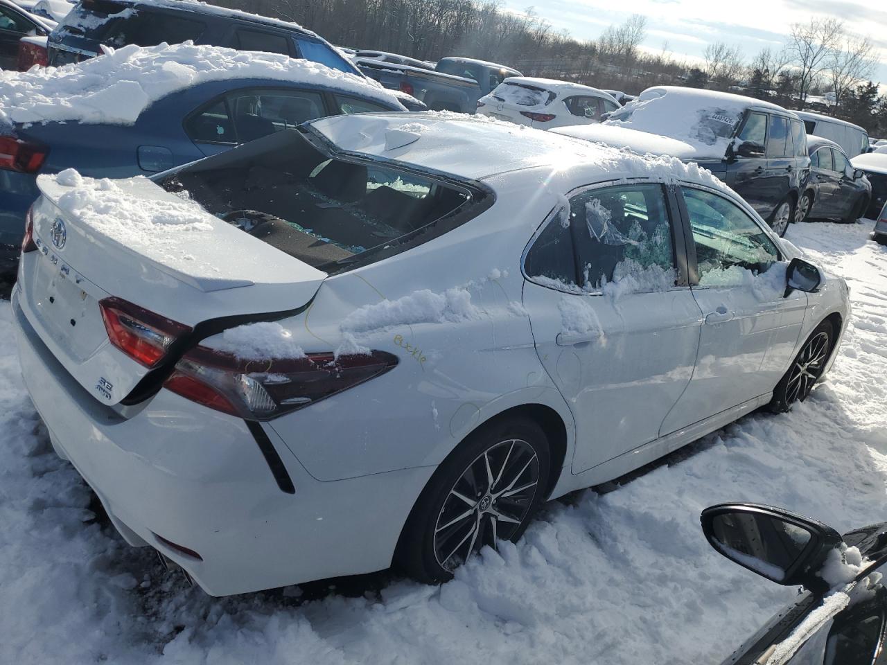 2022 Toyota Camry - Image 3