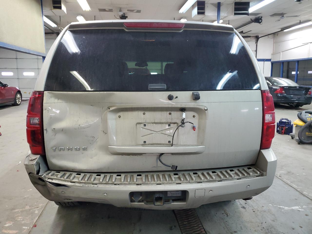 2007 Chevrolet Tahoe - Image 6