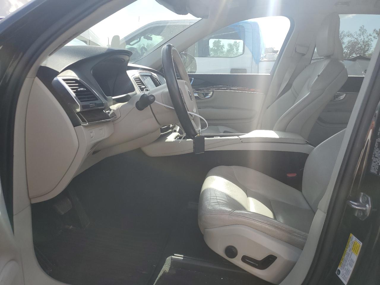 2019 Volvo XC90 - Image 7
