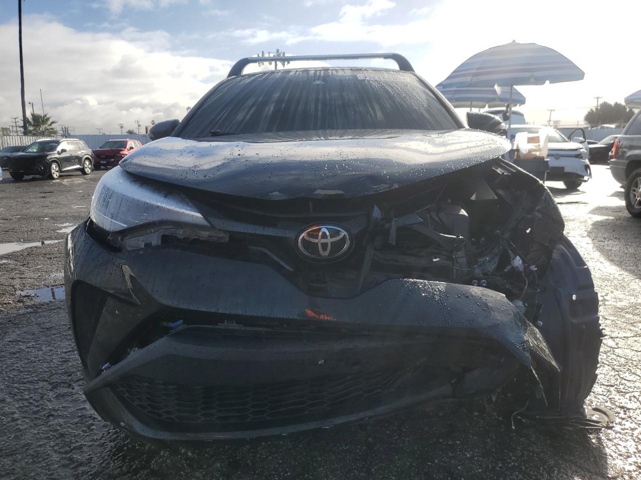 2021 Toyota C-HR - Image 5