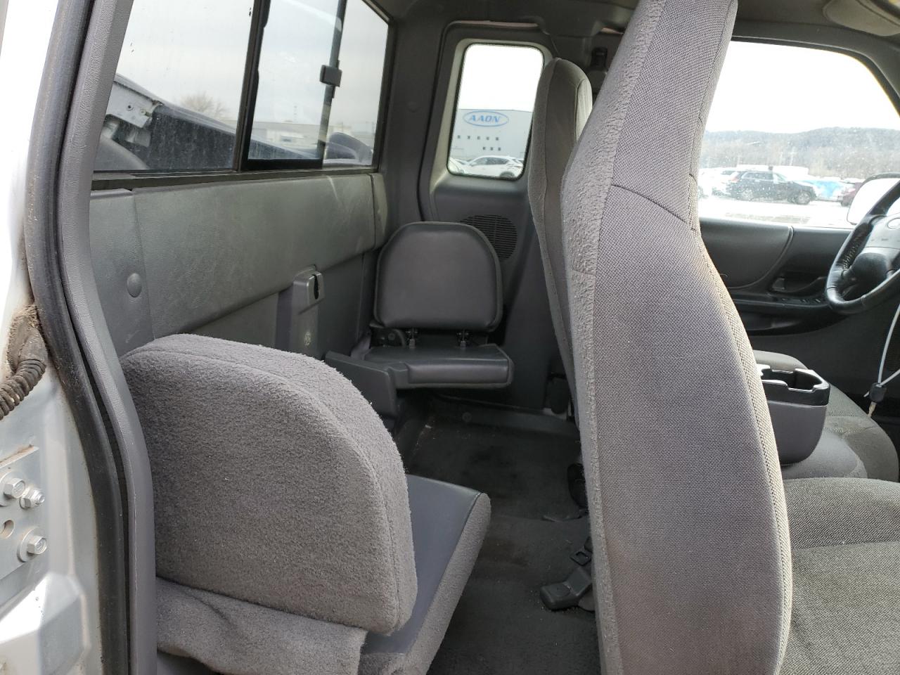2002 Ford Ranger - Image 10