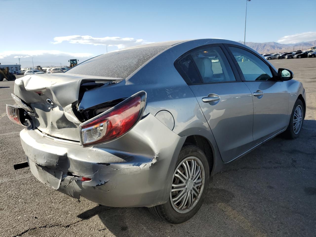 2013 Mazda 3 - Image 3