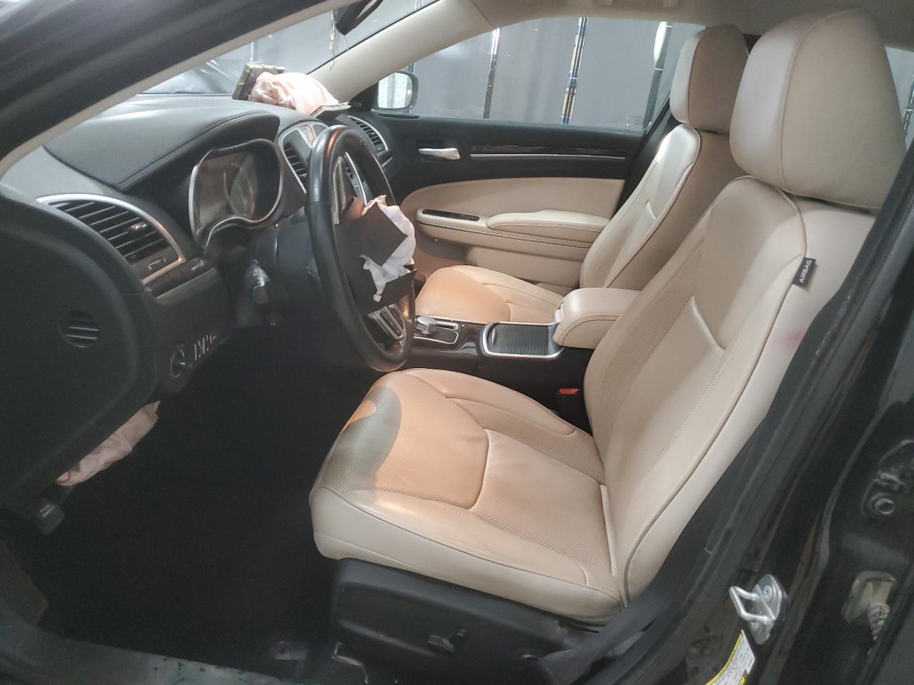 2019 Chrysler 300 Limited VIN: 2C3CCAKG0KH580552 Lot: 43329005