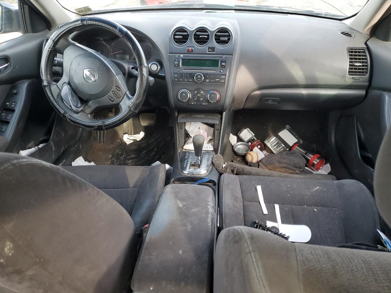 2010 Nissan Altima - Image 8
