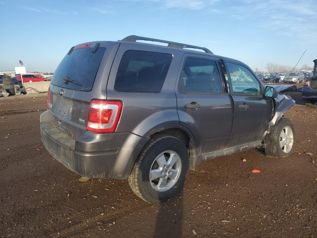 2010 Ford Escape - Image 3