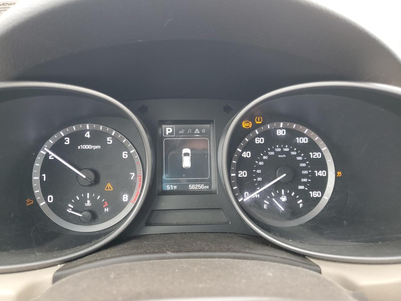 2017 Hyundai Santa Fe - Image 9