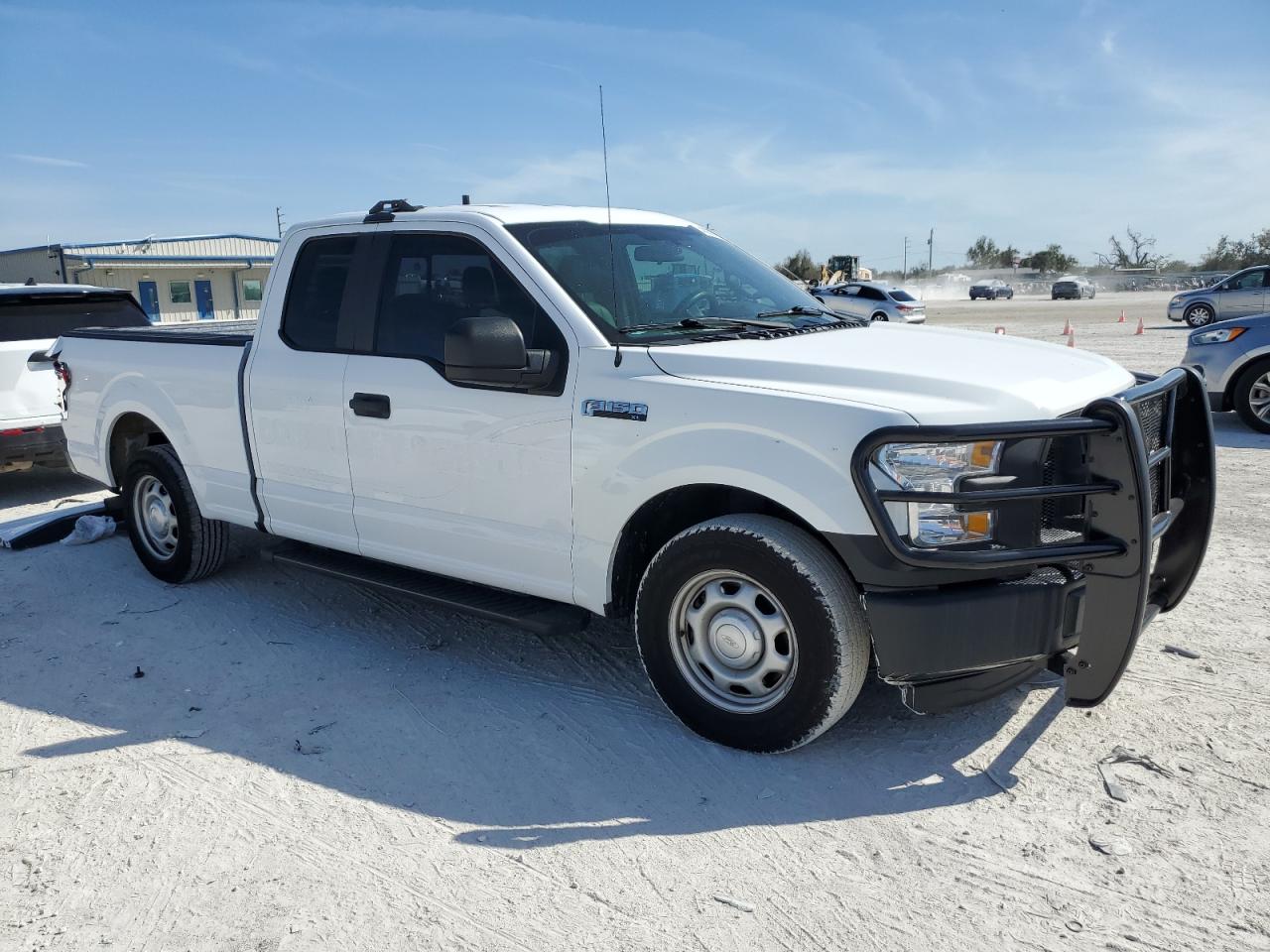 2016 Ford F-150 - Image 4