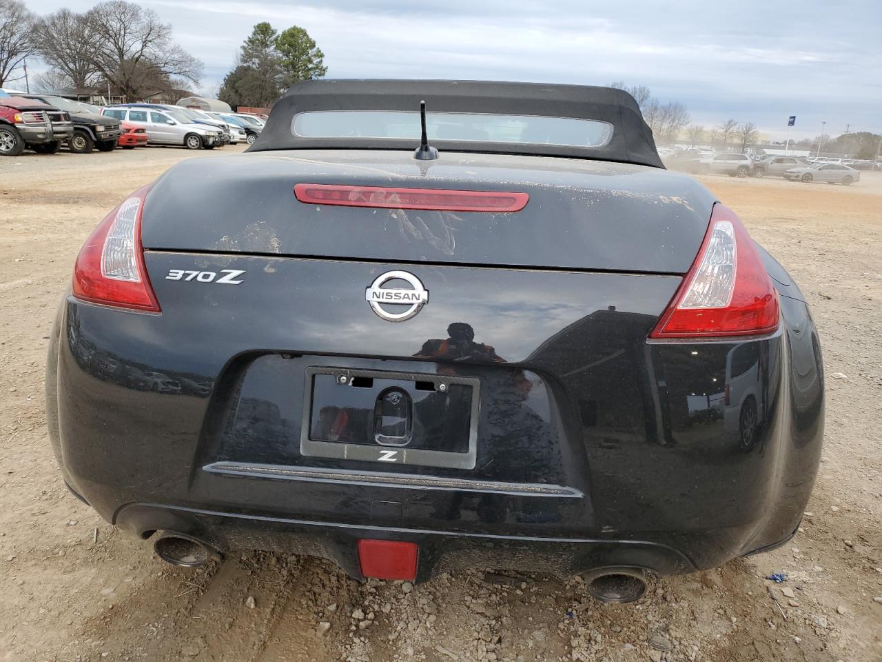 2016 Nissan 370Z - Image 6