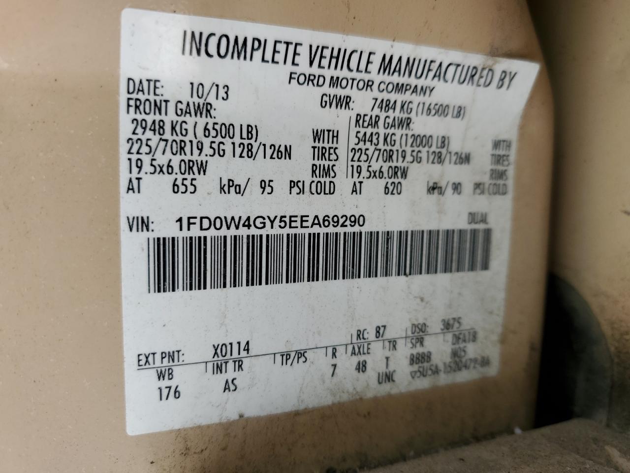 2014 Ford F450 - Image 12