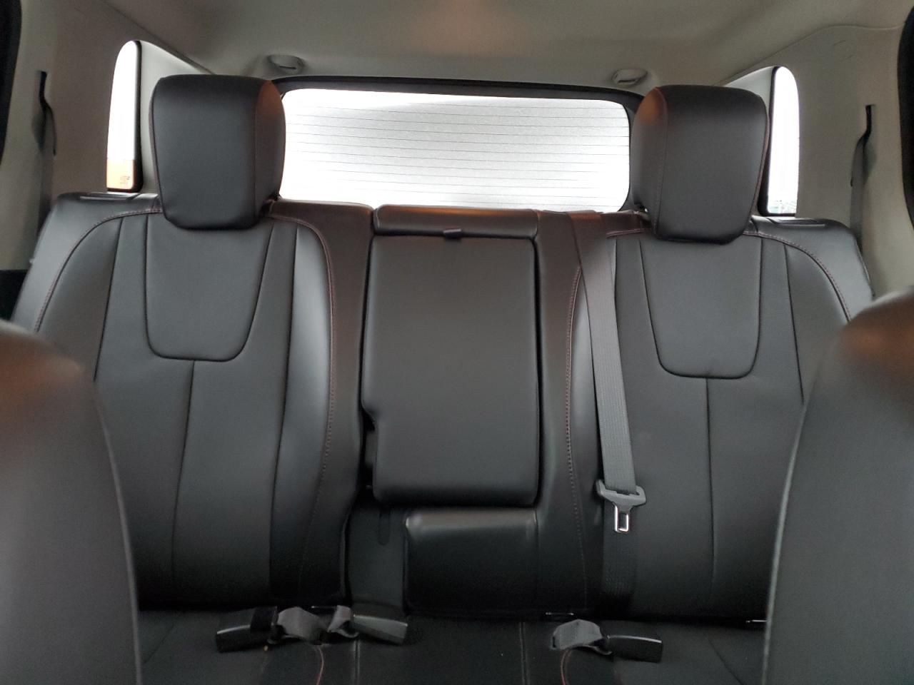 2015 GMC Terrain - Image 10