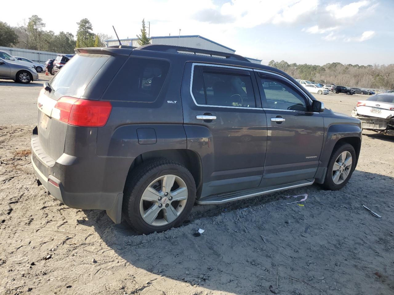 2015 GMC Terrain - Image 3