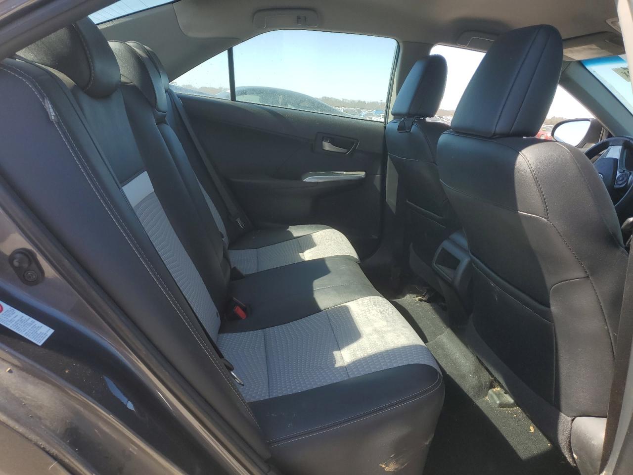 2014 Toyota Camry - Image 10