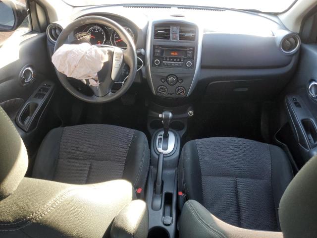  NISSAN VERSA 2018 Чорний