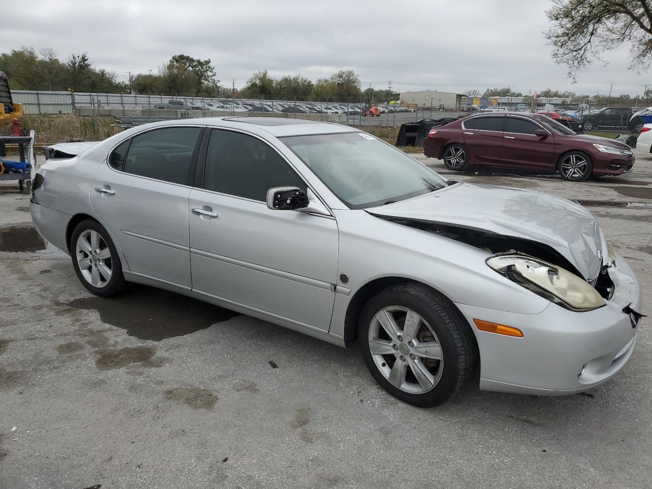 2005 Lexus ES - Image 4