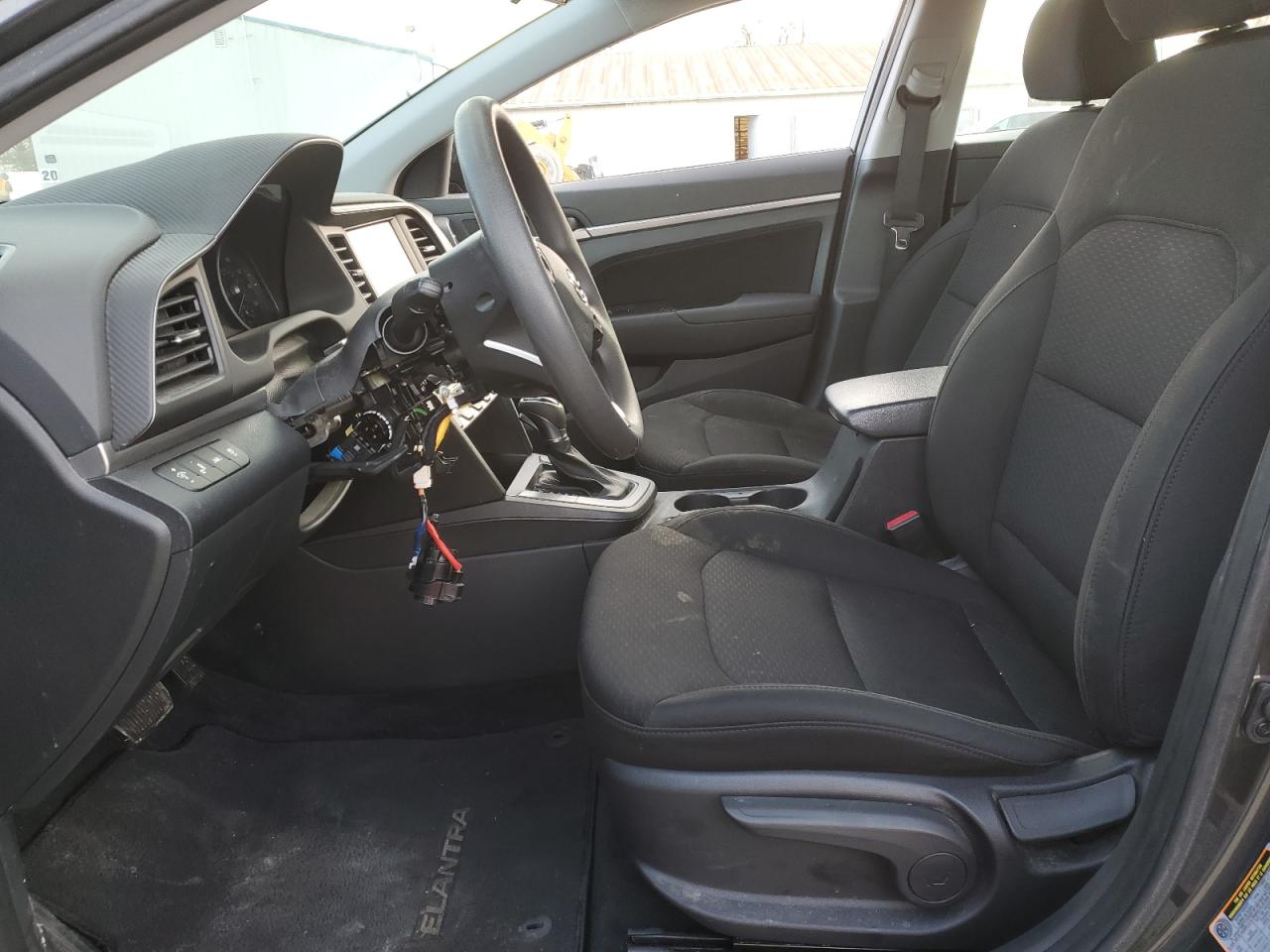 2020 Hyundai Elantra - Image 7
