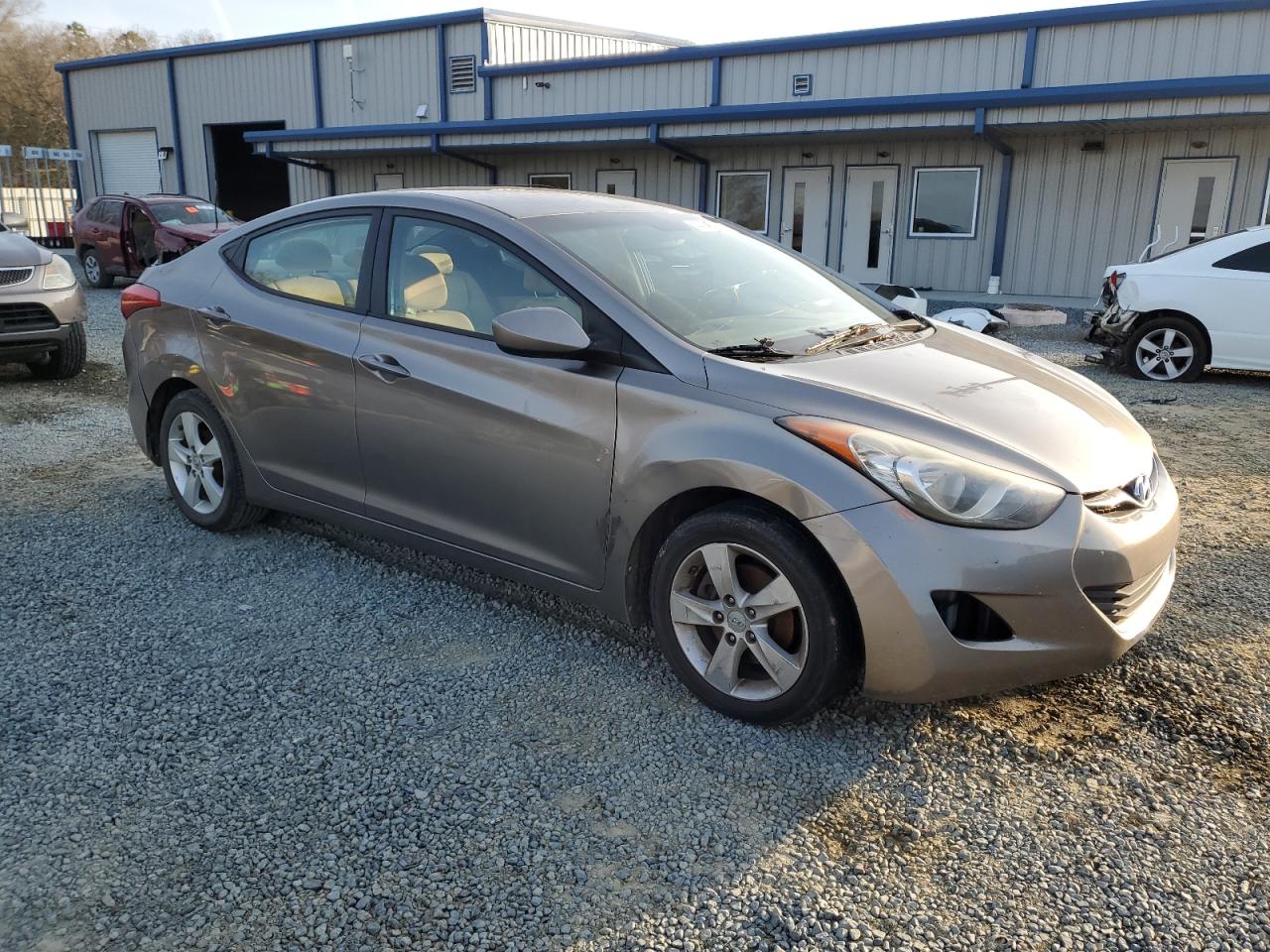 2012 Hyundai Elantra - Image 4