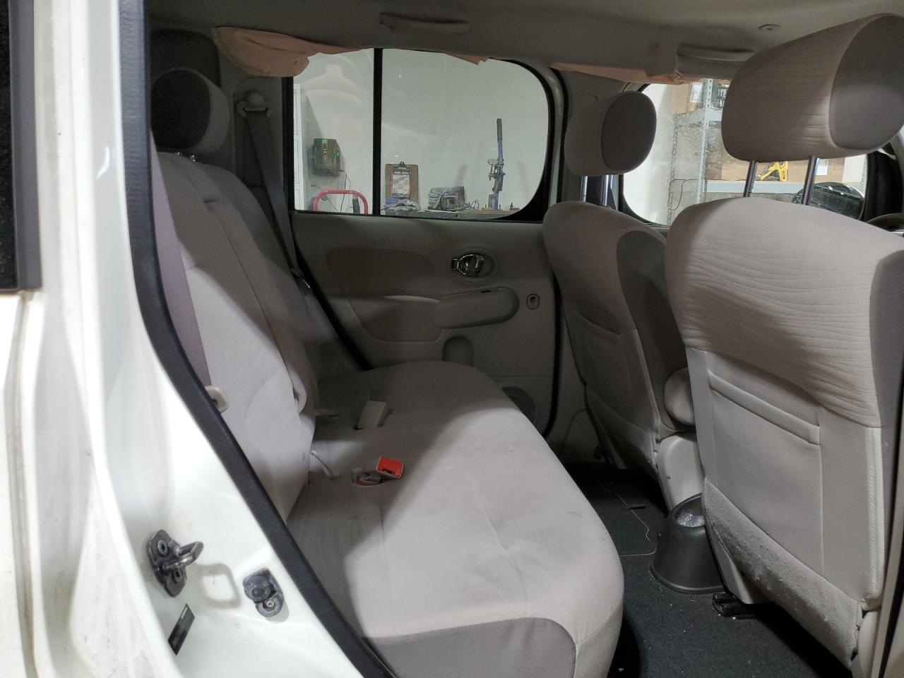 2009 Nissan Cube - Image 11