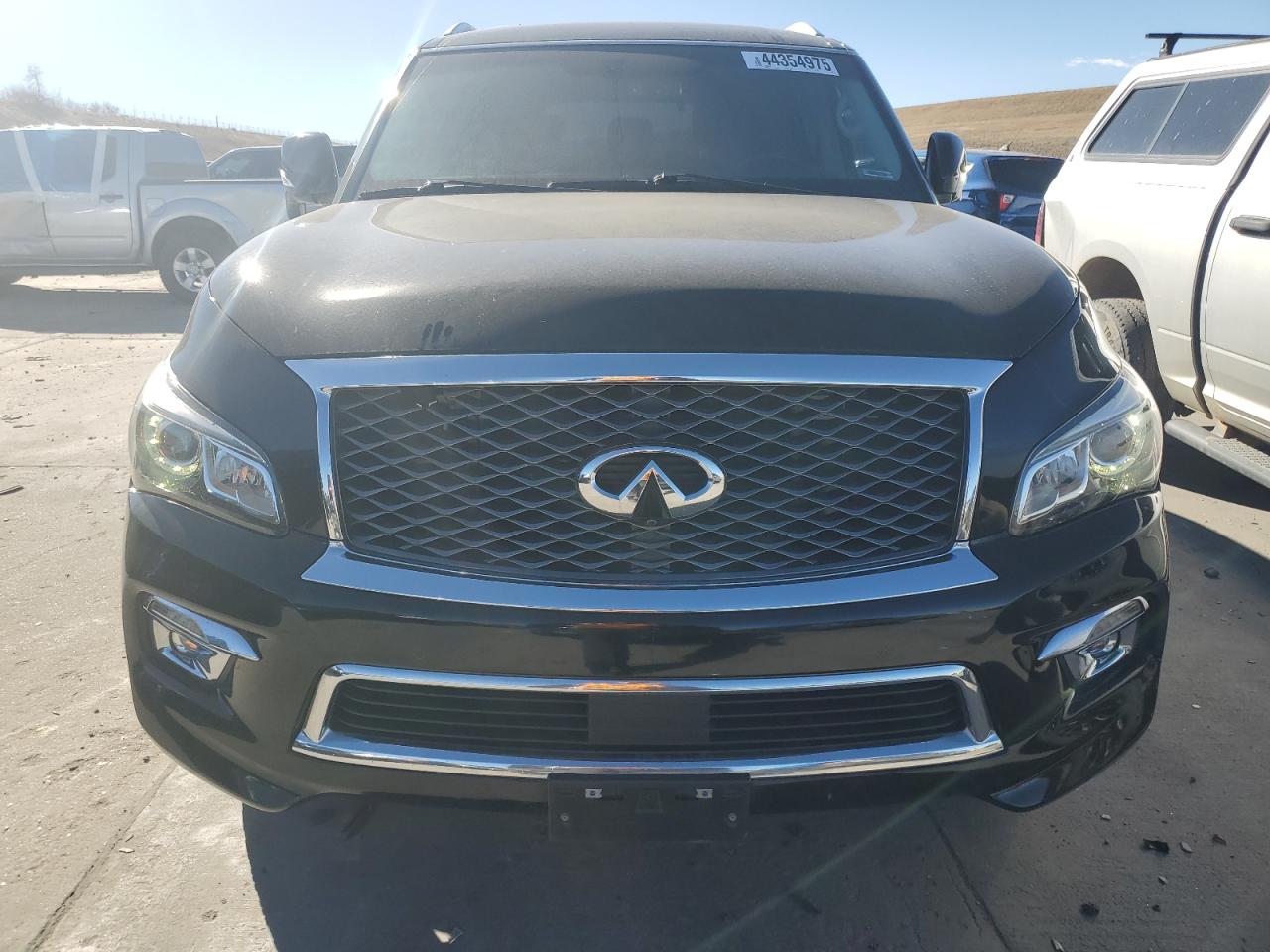 2016 Infiniti QX80 - Image 5