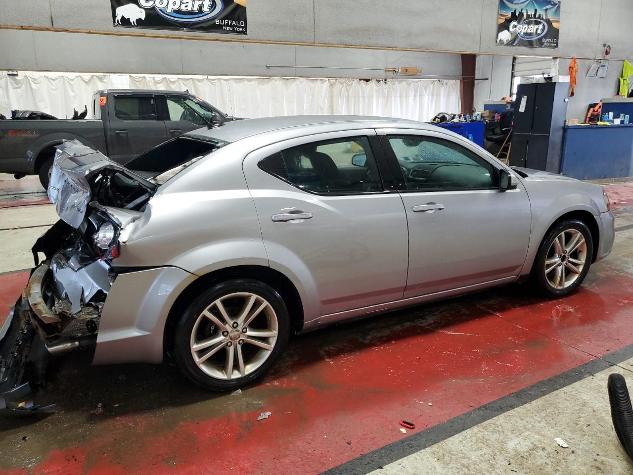 2013 Dodge Avenger - Image 3