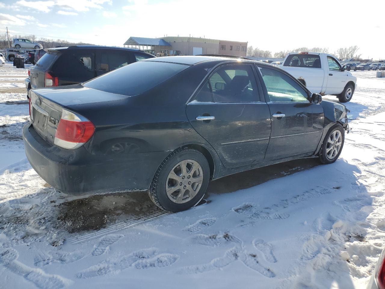 2005 Toyota Camry - Image 3