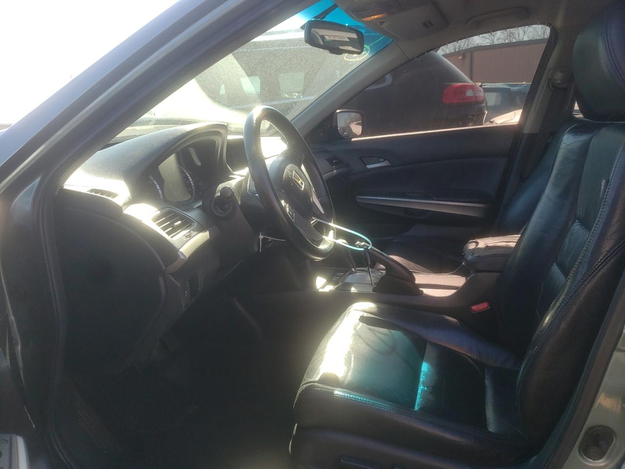 2009 Honda Accord - Image 7