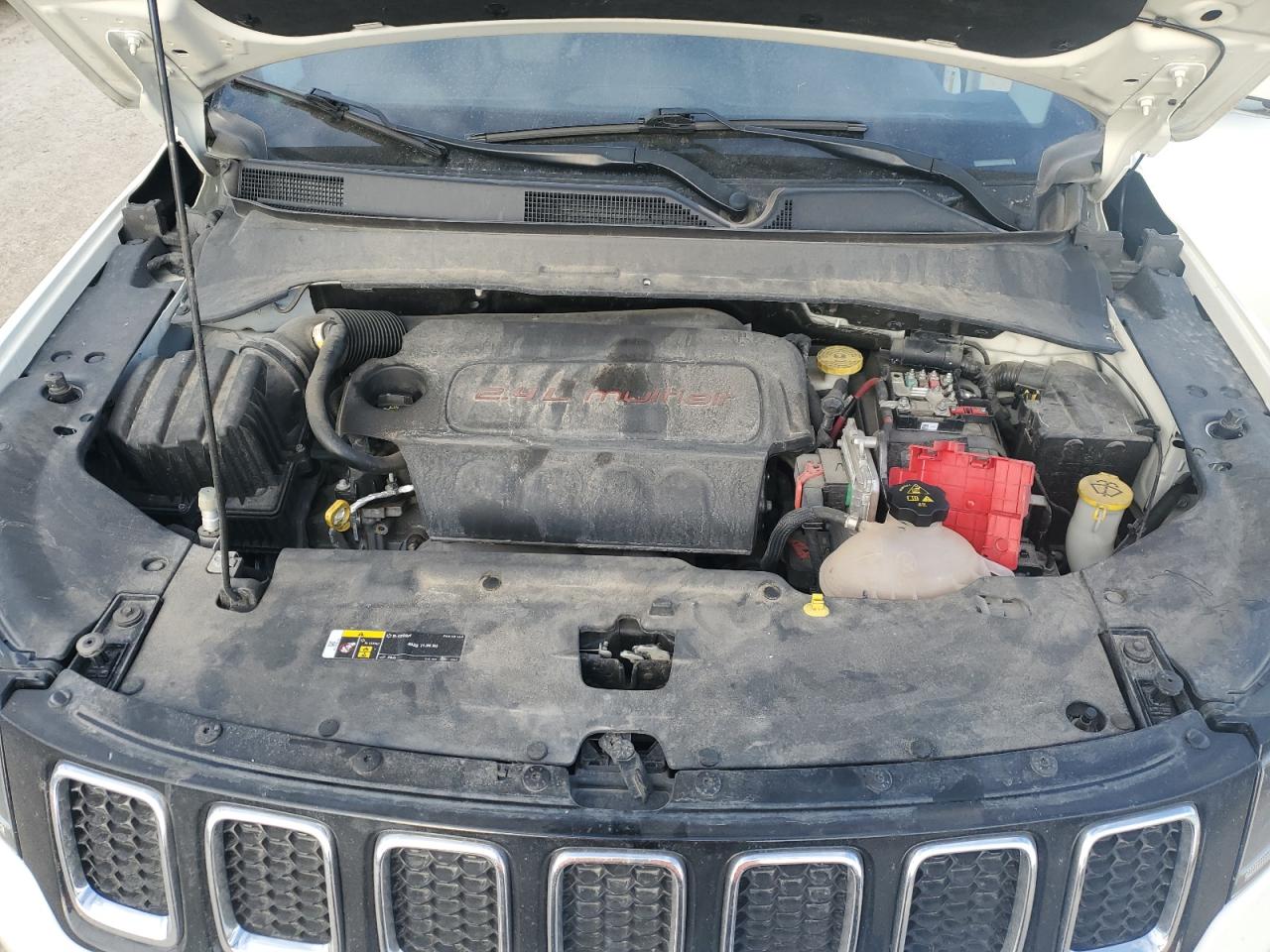 2019 Jeep Compass - Image 13
