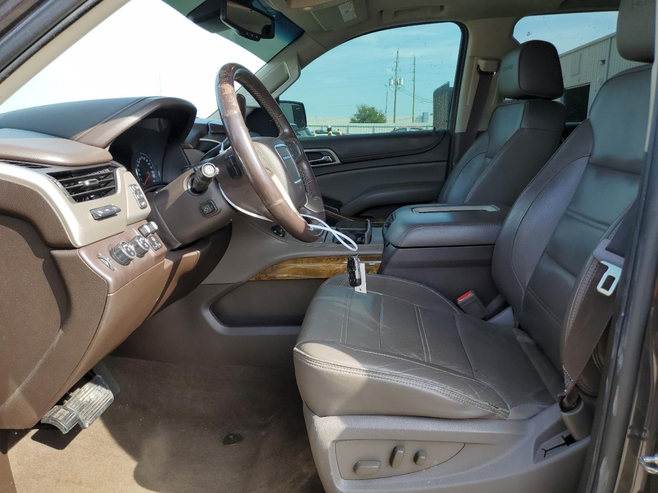 2017 GMC Yukon - Image 7