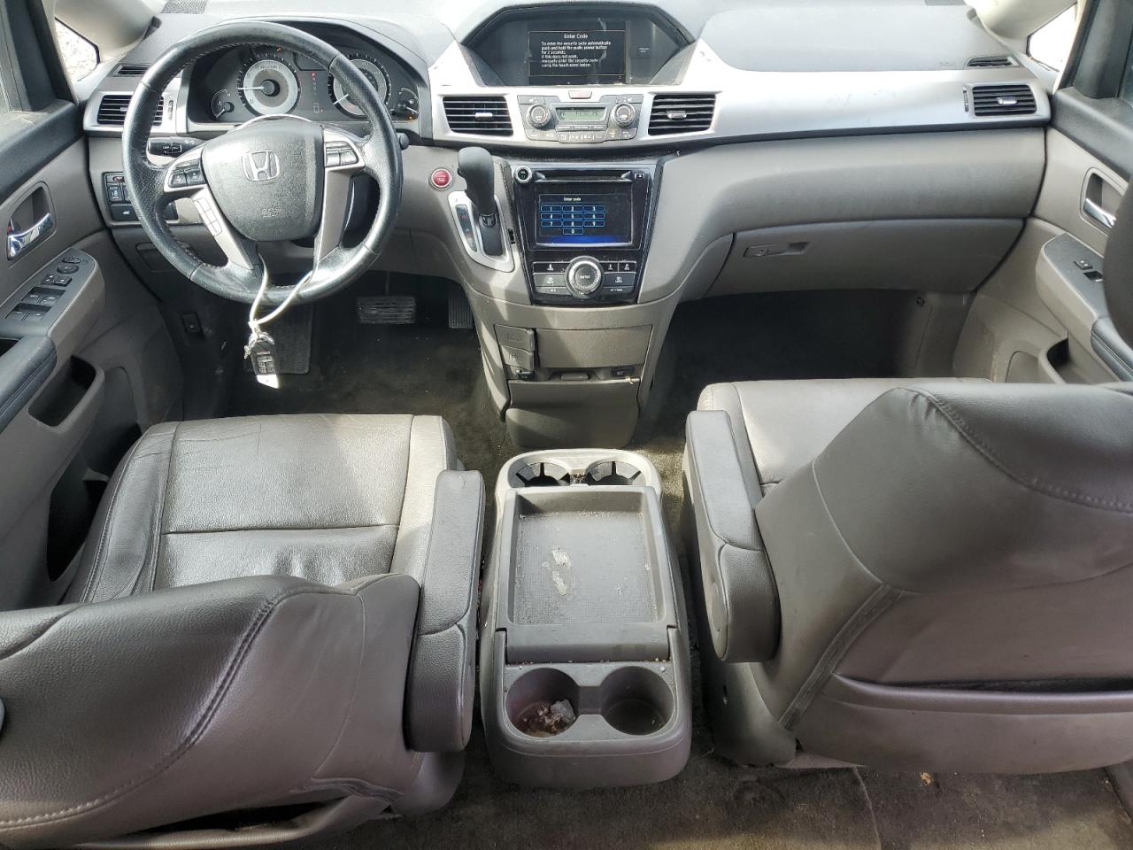 2016 Honda Odyssey - Image 8