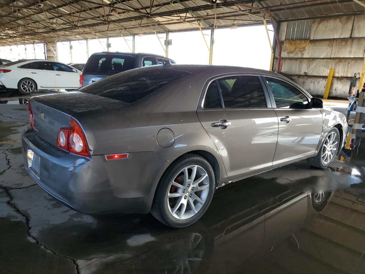 2010 Chevrolet Malibu - Image 3