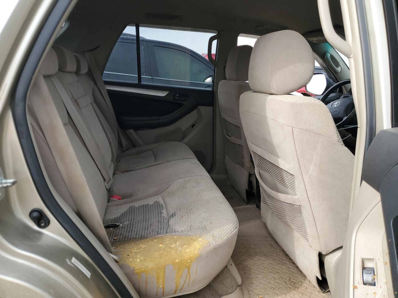 2005 Toyota 4Runner - Image 10