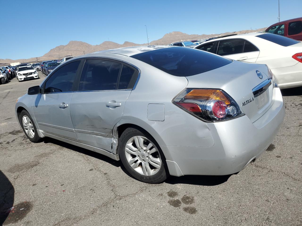 2012 Nissan Altima - Image 2