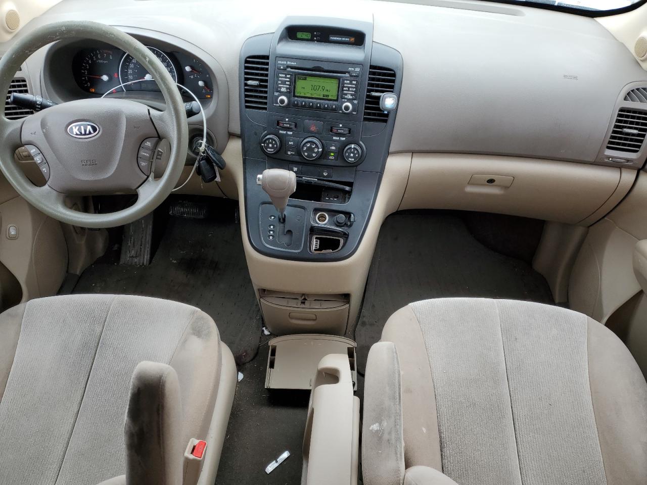 2012 Kia Sedona - Image 8