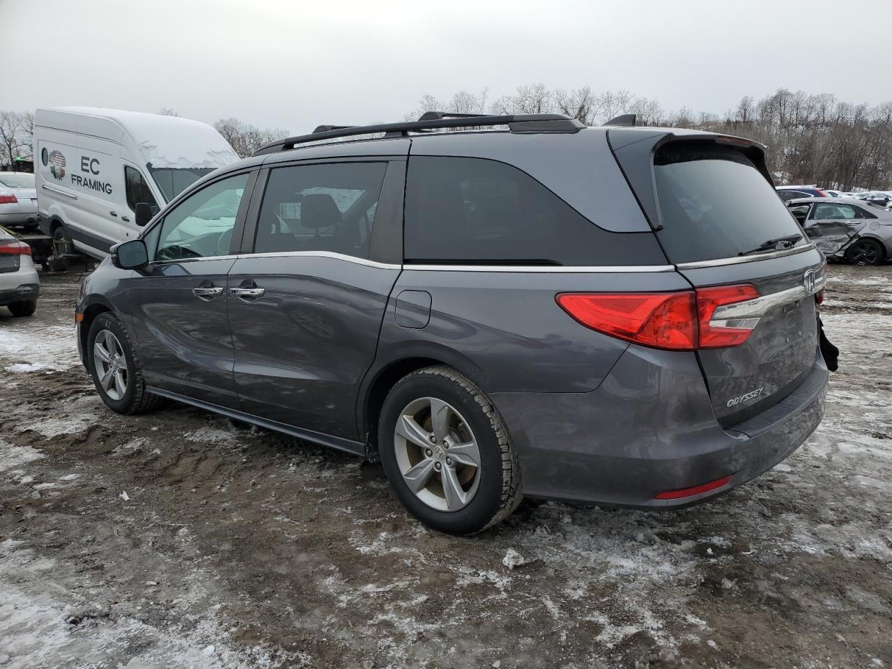 2018 Honda Odyssey - Image 2