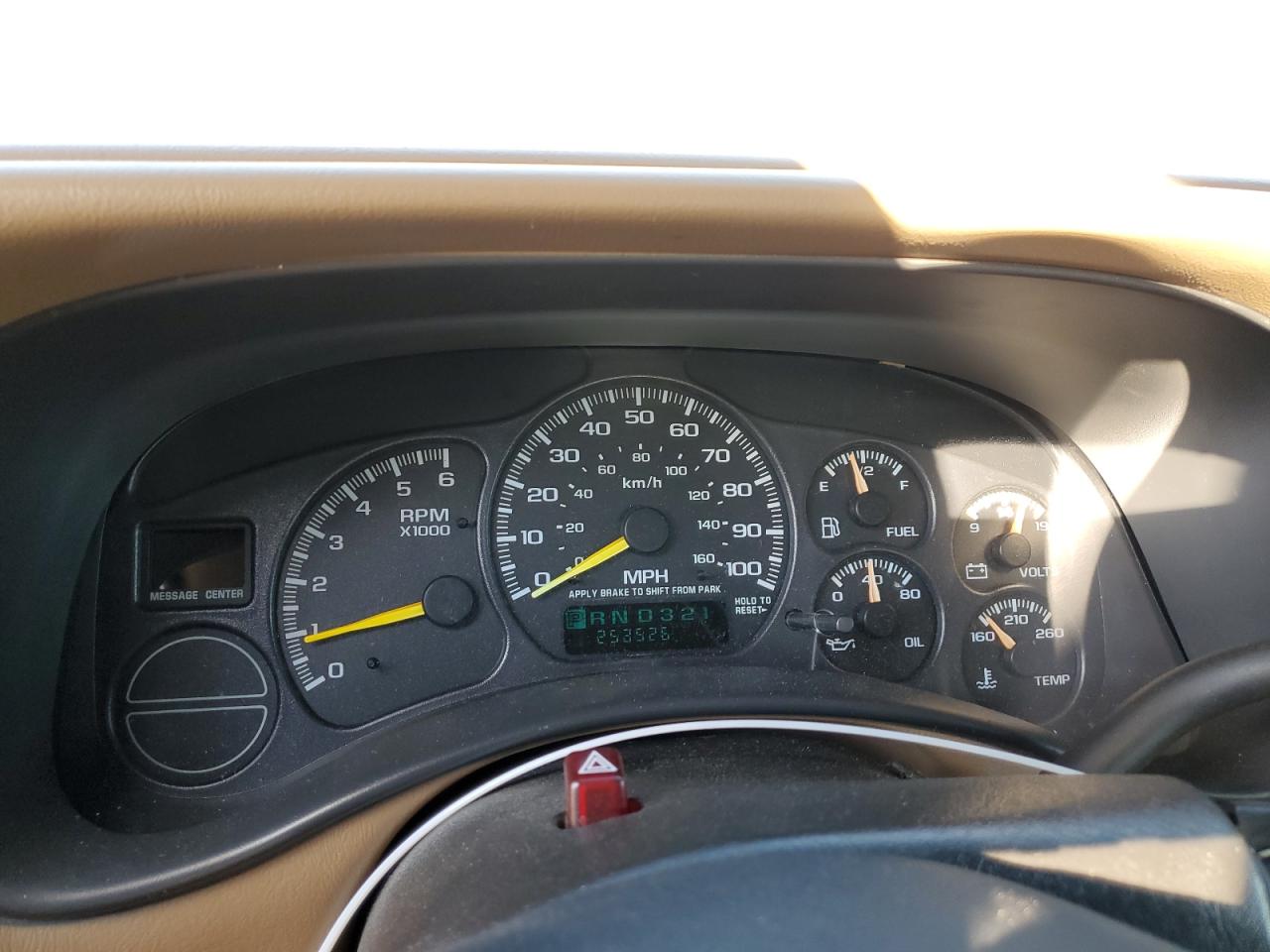 2000 Chevrolet Silverado - Image 9