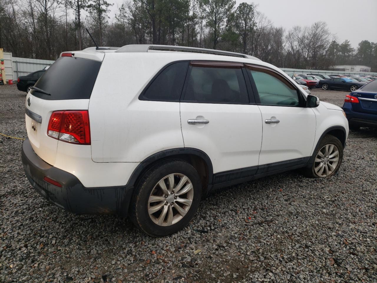 2011 Kia Sorento - Image 3