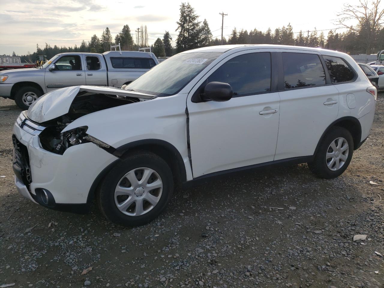 2015 Mitsubishi Outlander - Image 1