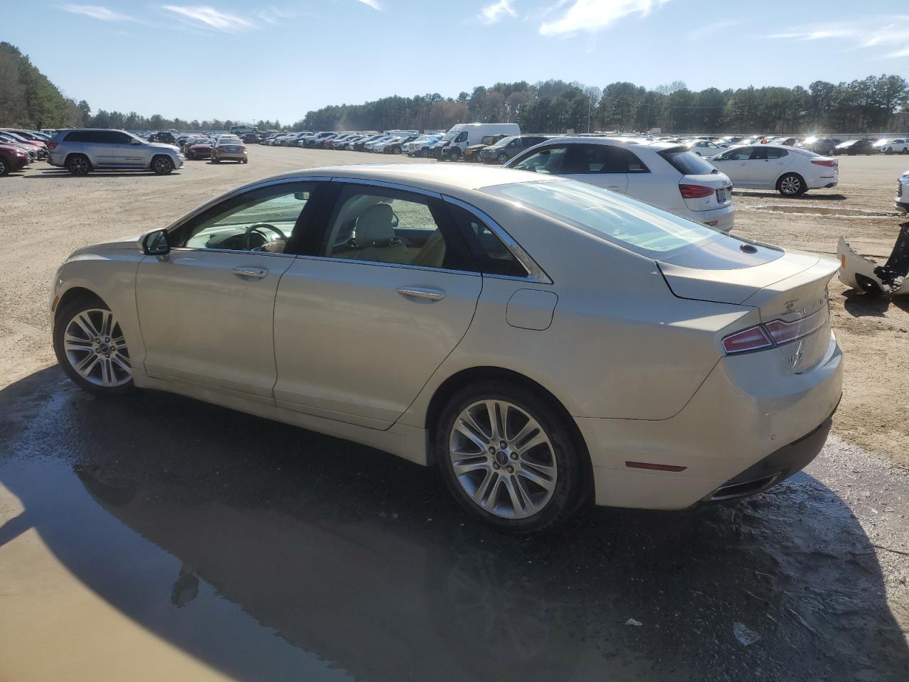 2014 Lincoln MKZ - Image 2