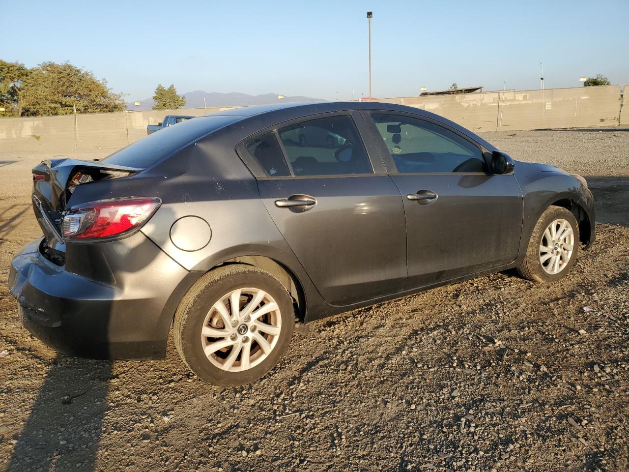 2013 Mazda 3 - Image 3
